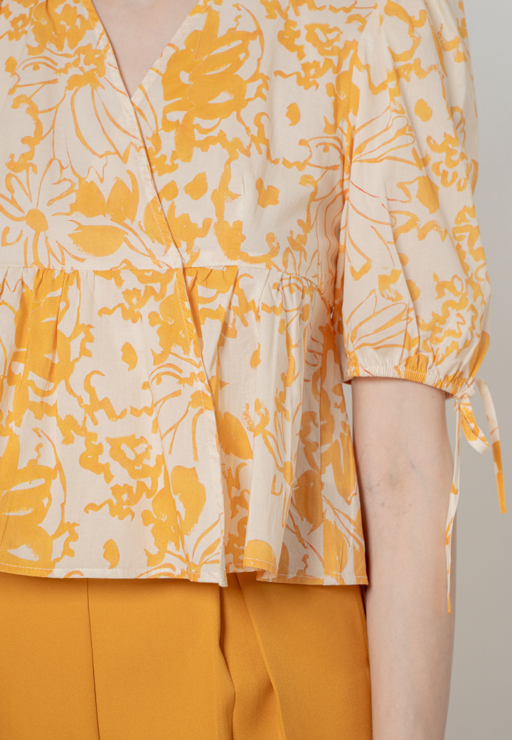 Asya Puffed Sleeves Flare Hem Floral Top (Yellow)