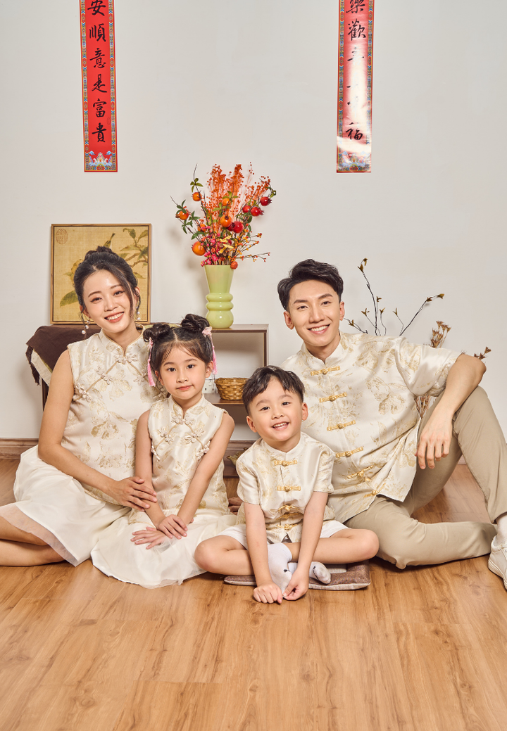 Little Ying Yu Girl Jacquard A-line Cheongsam (Yellow)