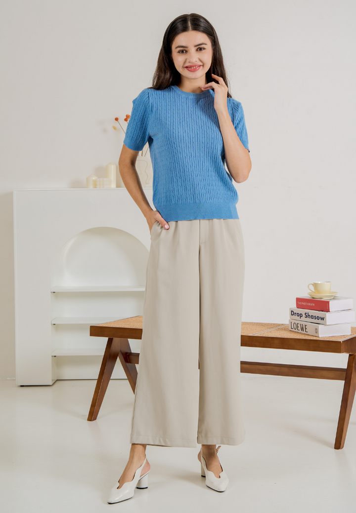 Shania Short Sleeves Cable Knit Top