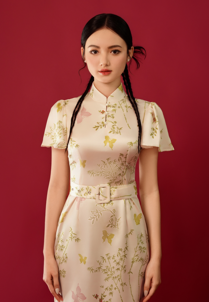 Xieyi Mandarin Collar Ruffle Sleeves Floral Satin Cheongsam Dress with Buckle Belt (White)