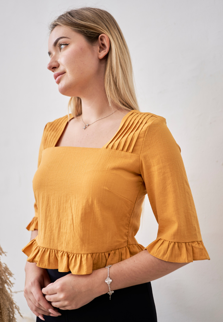 Giada Elbow Sleeves Ruffles Top