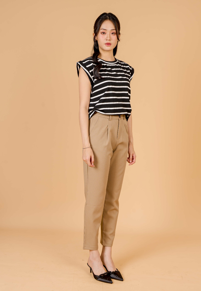 Jett Faux Horn Button Tapered Pants (Brown)