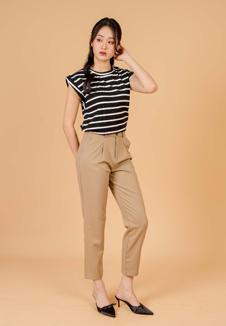 Jett Faux Horn Button Tapered Pants (Brown)