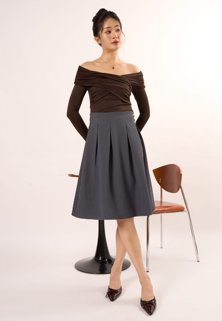 Elyn Off-shoulder top (Brown)