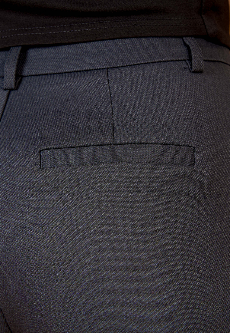 Jett Faux Horn Button Tapered Pants (Navy)