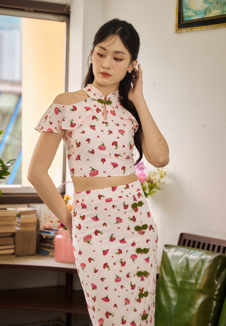 Mei Ya 美雅 Cold Shoulder Dainty Floral Cheongsam Set (Pink)