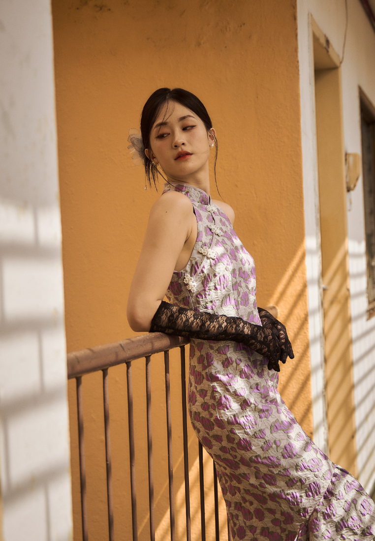 Li Feng 丽沣 Halter Neck Floral Jacquard Cheongsam (Purple)