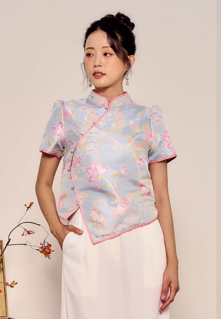 Feng Yi 凤仪 Asymmetrical Cheongsam Top (Blue)