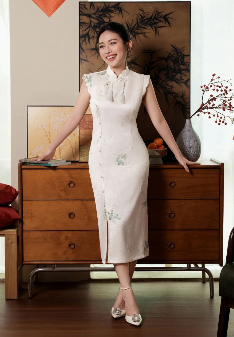 Rou Fortune Wings Silky Scallop Slit Cheongsam Dress (White)