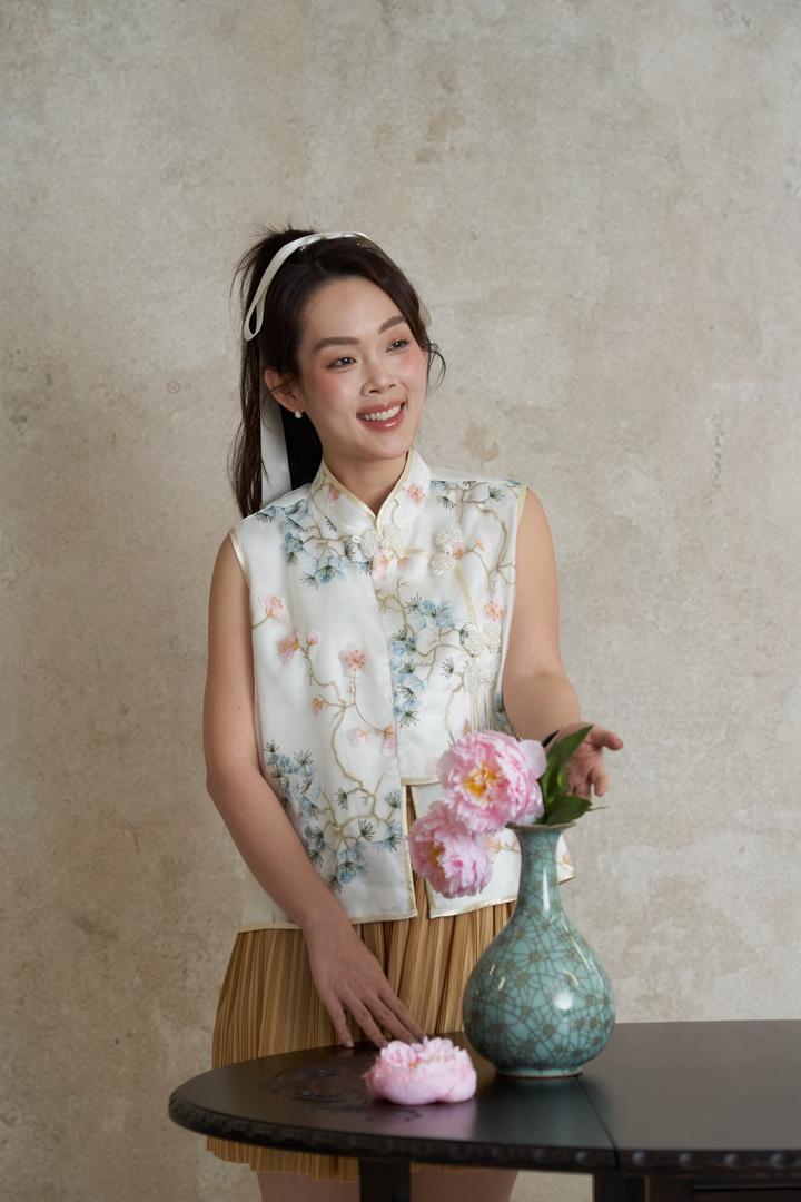 Storge x Love Knot: Ivory Peony Set