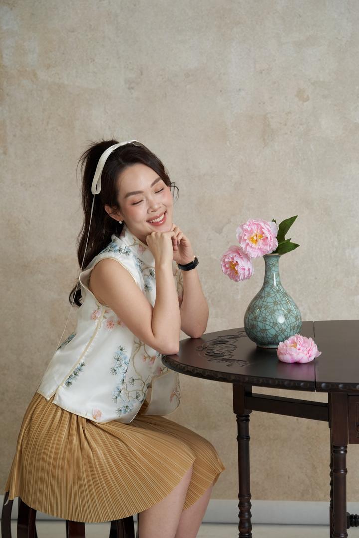 Storge x Love Knot: Ivory Peony Set