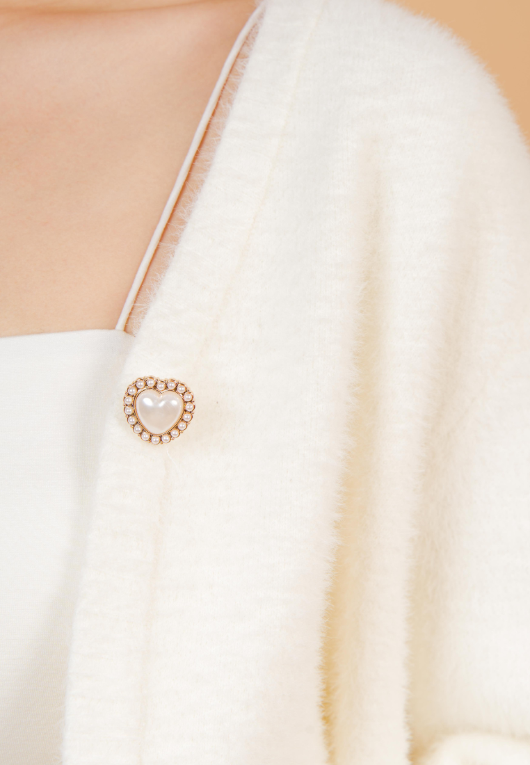 Delora Fuzzy Cardigan With Heart Pearl Buttons (White)
