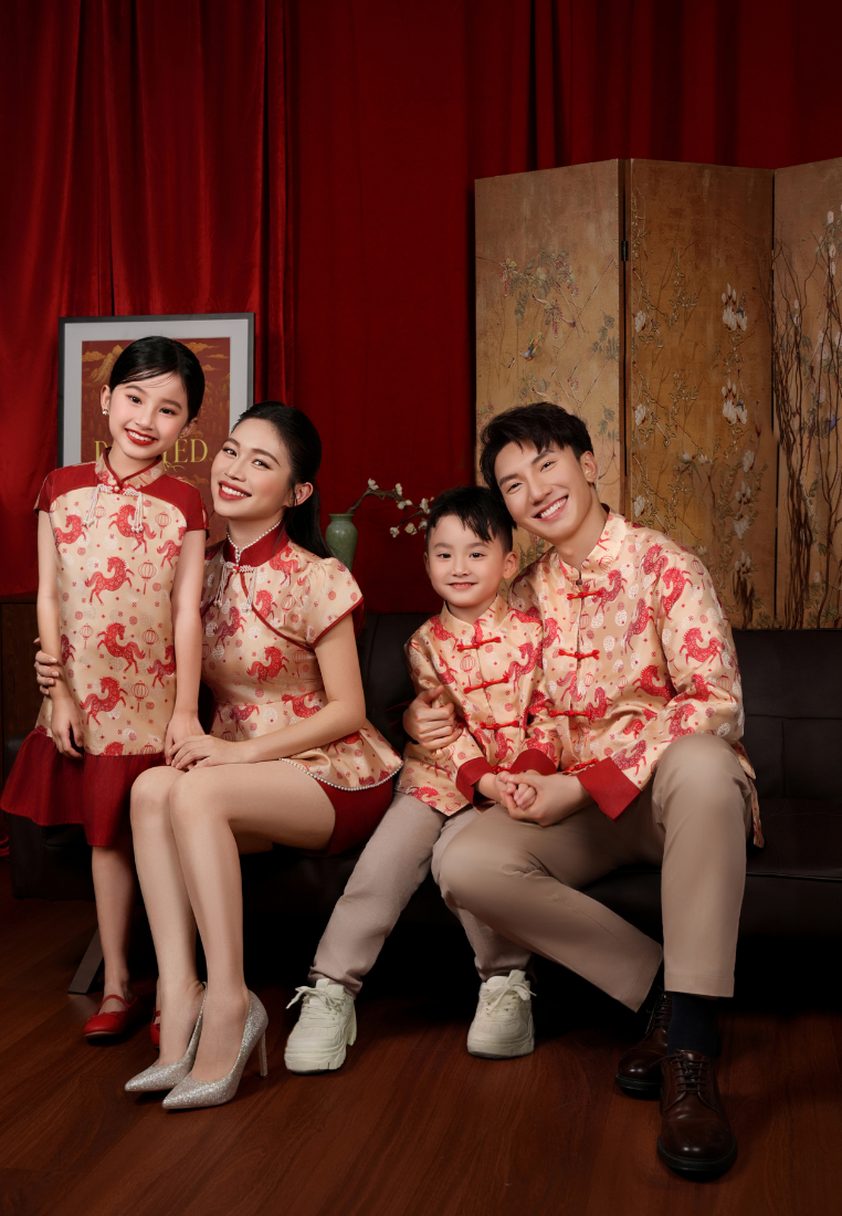 Yao Imperial Horse Jacquard Mandarin Collar Peplum Blouse Top (Red)