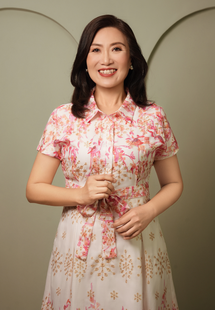 Camellia Cotton Eyelet Floral Prints Button Down A-line Collared Dress (Pink)