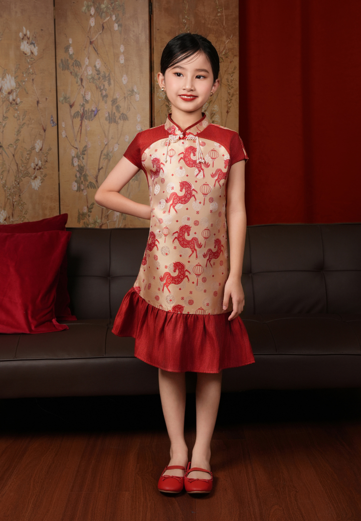 Little Yao Imperial Horse Jacquard Colour-Blocked Ruffles Cheongsam Dress (Red)