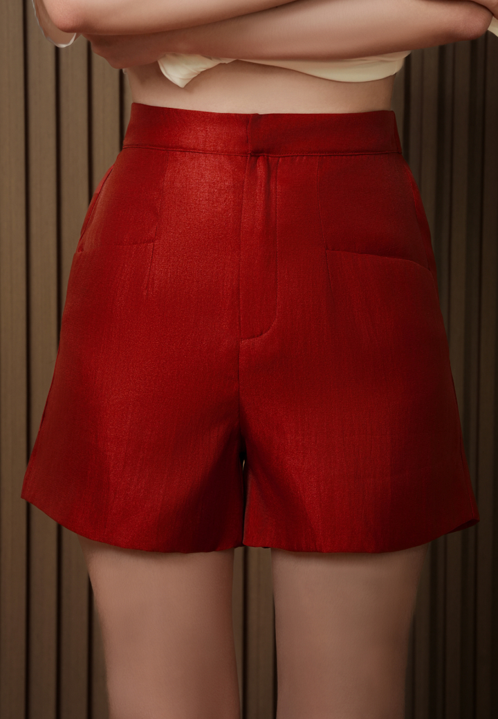 Jun Yao Imperial Horse Shimmer Elastic Waistband Pocket Shorts (Red)