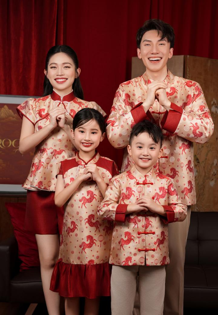 Little Yao Imperial Horse Jacquard Colour-Blocked Ruffles Cheongsam Dress (Red)