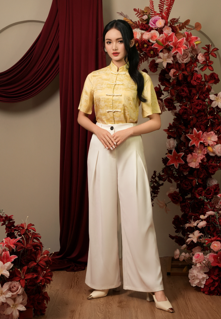 Ji Hong Short Sleeves Mandarin Collar Cheongsam Top (Yellow)