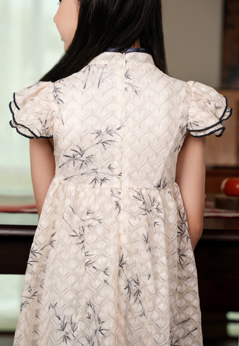 Little Zhu Yun Classic Lace Bamboo Elements Girls A-line Cheongsam Dress (White)