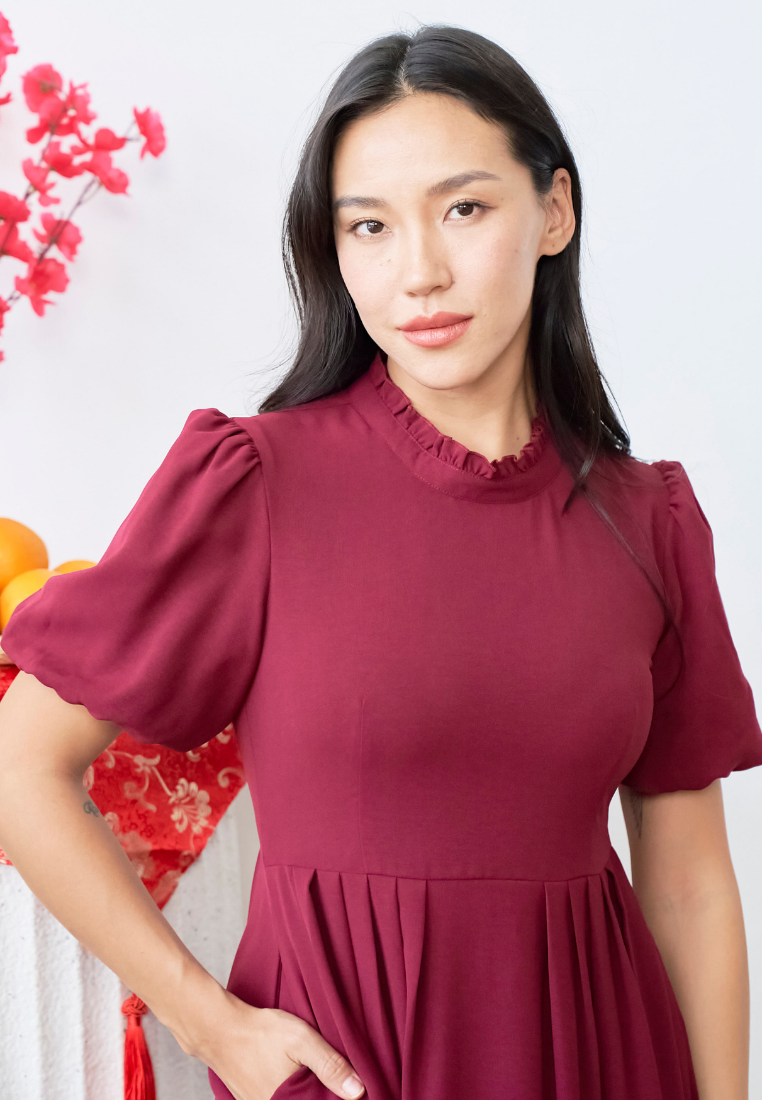 Selma Puffed Sleeves Pleats Dress (Maroon)