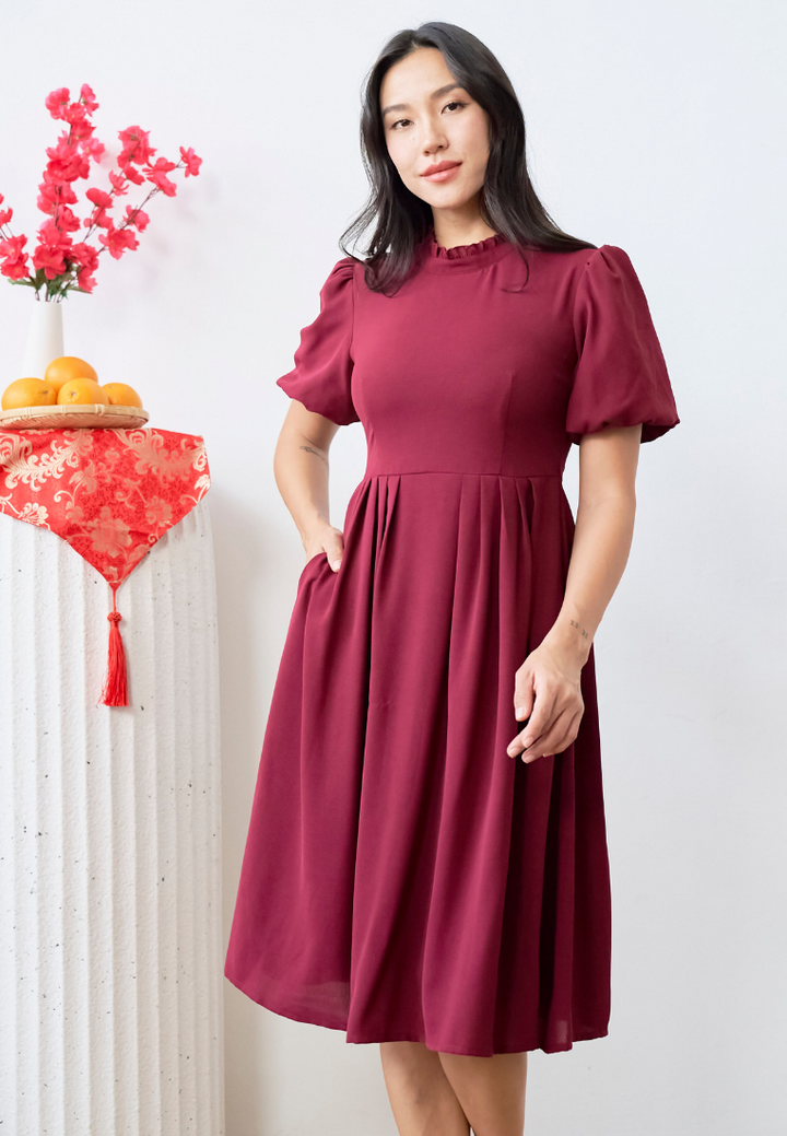 Selma Puffed Sleeves Pleats Dress (Maroon)