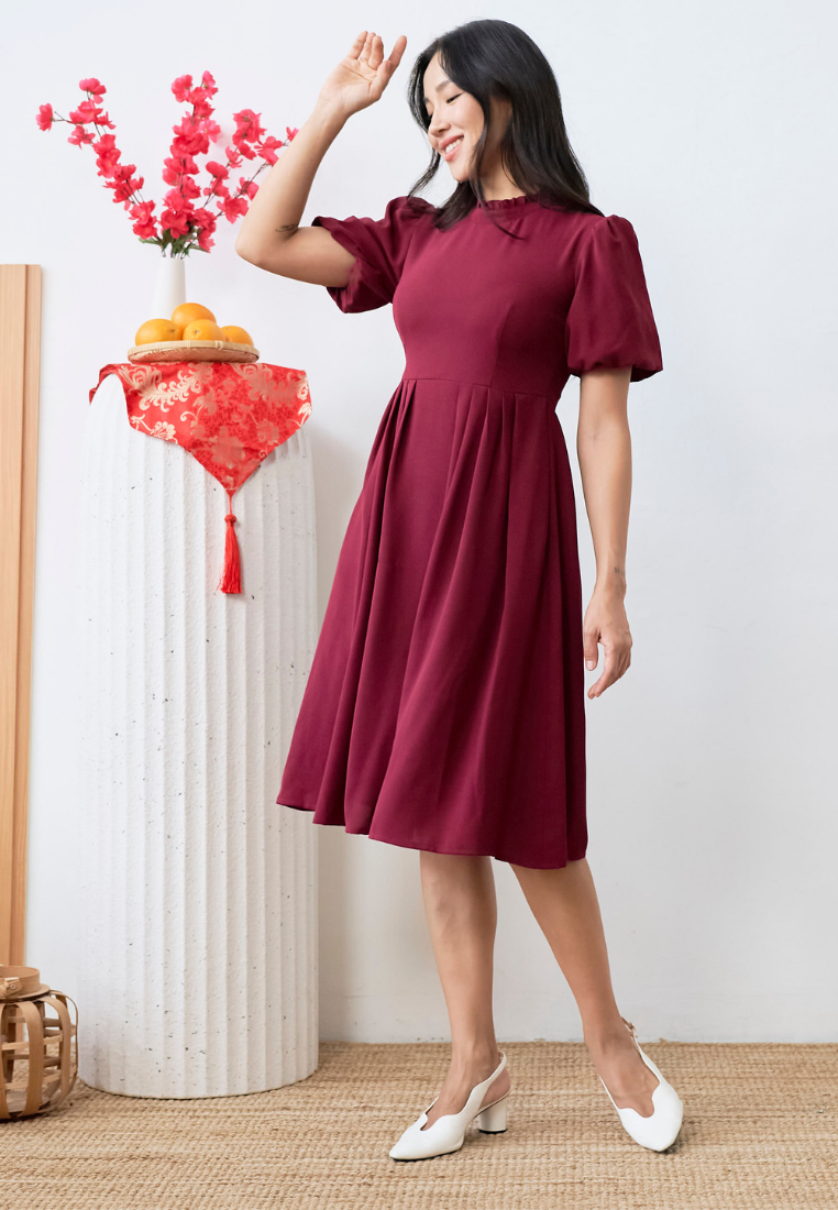 Selma Puffed Sleeves Pleats Dress (Maroon)