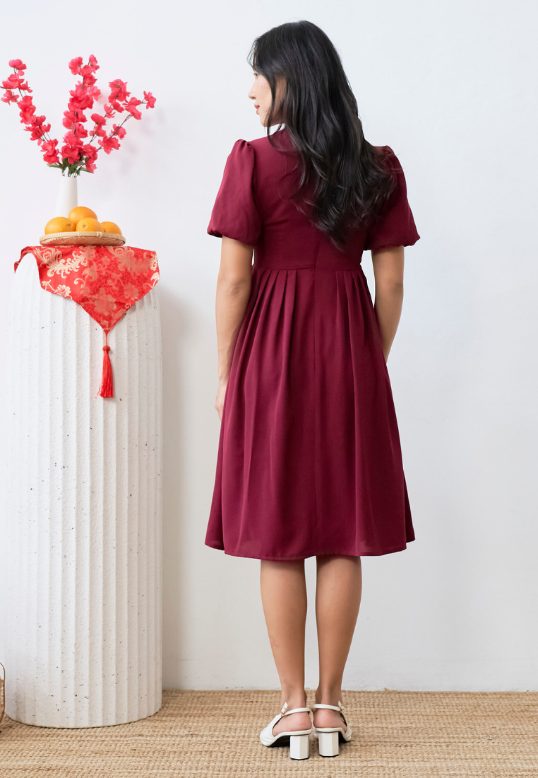 Selma Puffed Sleeves Pleats Dress (Maroon)