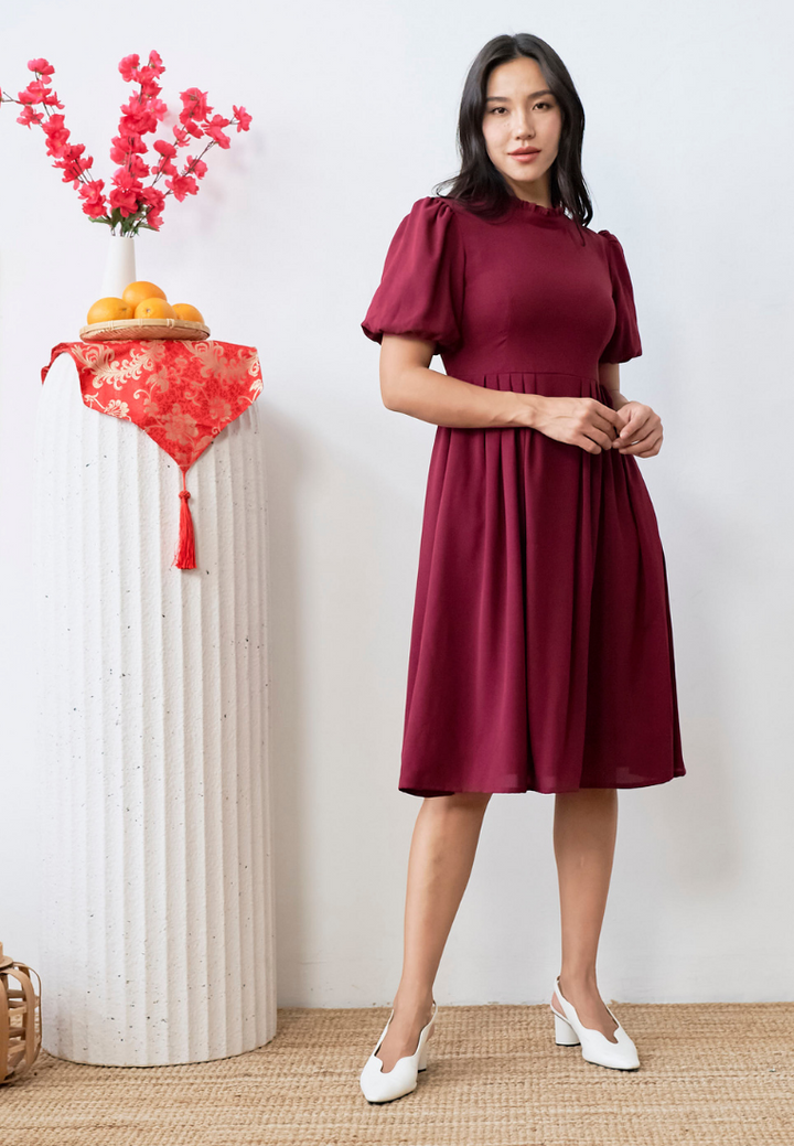 Selma Puffed Sleeves Pleats Dress (Maroon)