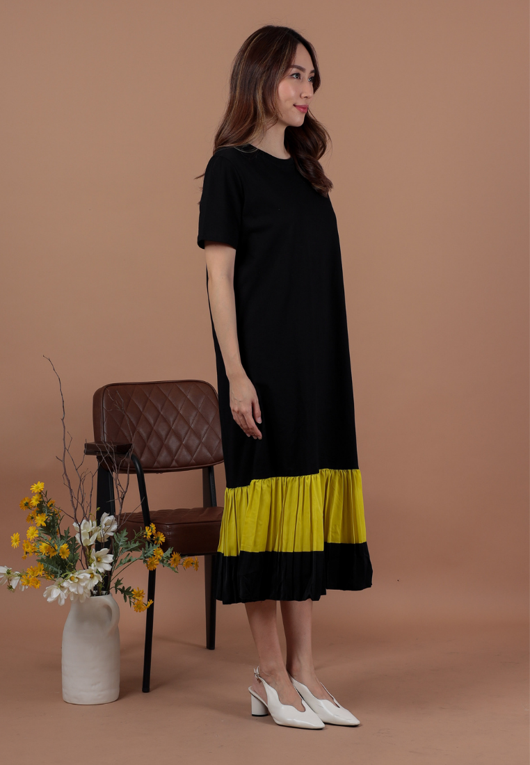 Gloria Pleated Tiered Shift Maxi Dress (Yellow)