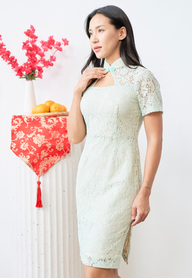 RU YI Lace Cheongsam