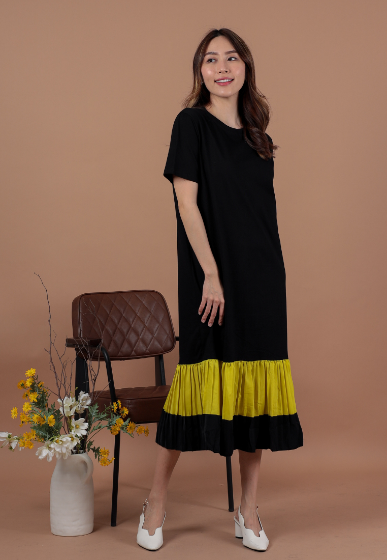 Gloria Pleated Tiered Shift Maxi Dress (Yellow)